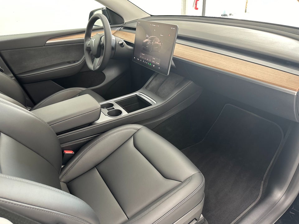 Tesla Model Y Performance AWD 5d