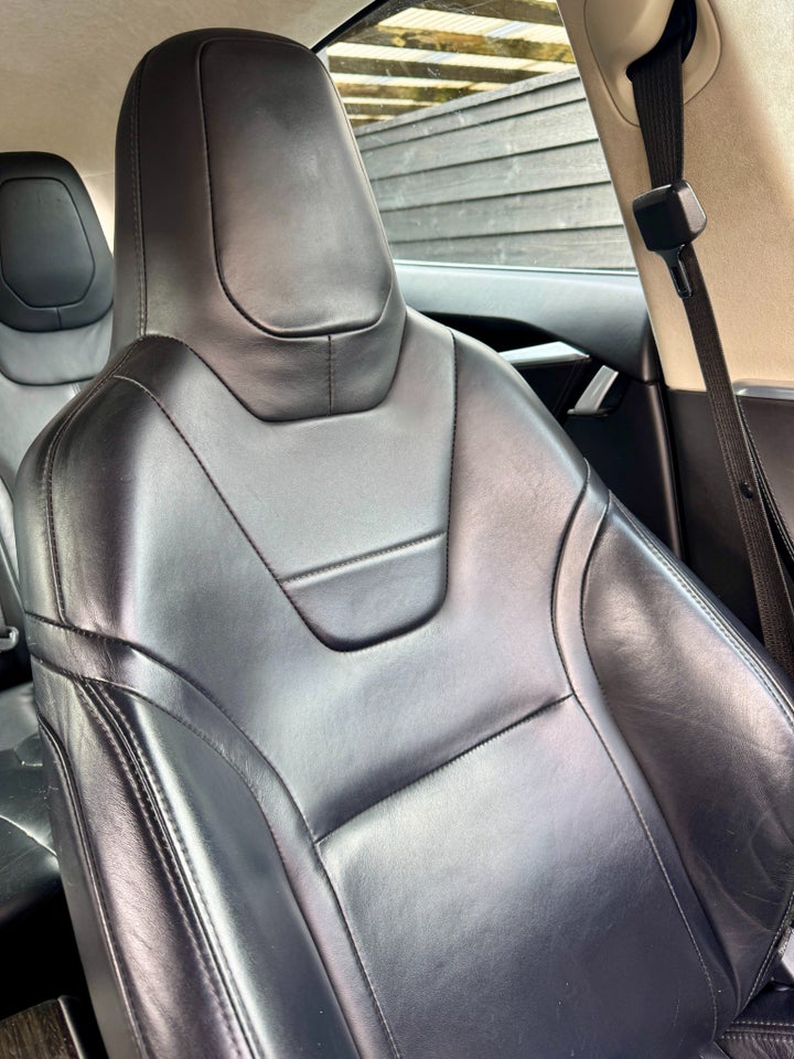 Tesla Model S 90D 5d