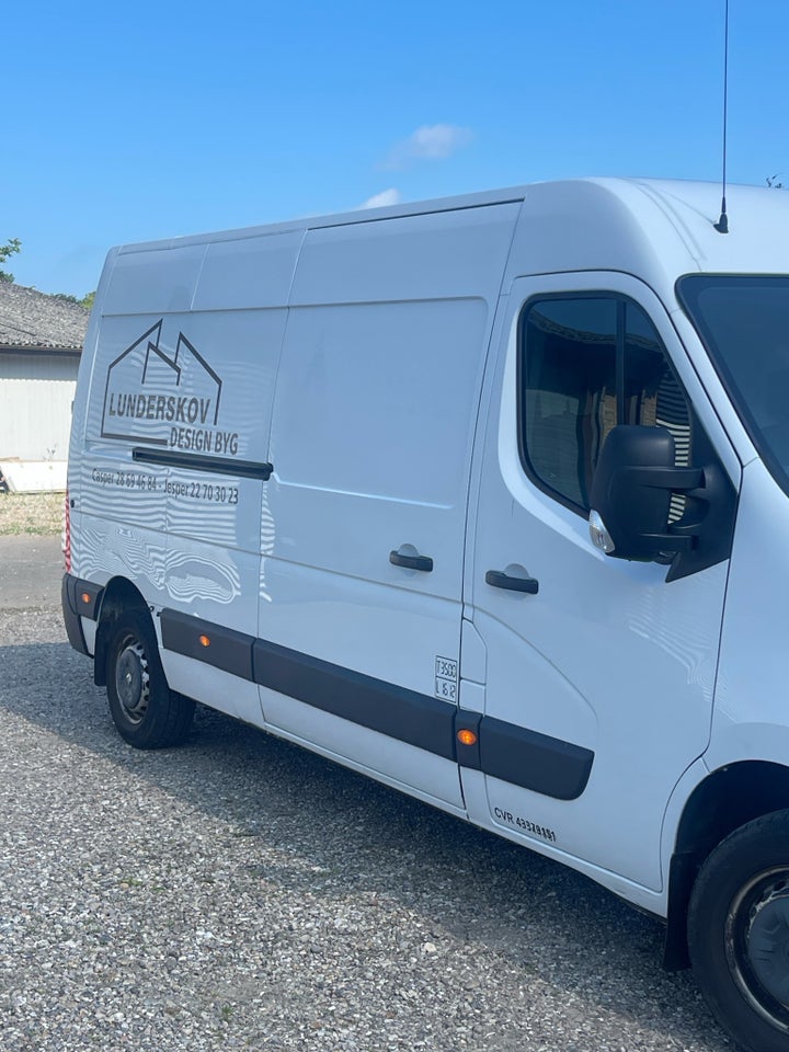 Renault Master III T35 2,3 dCi 135 L3H3 Kassevogn