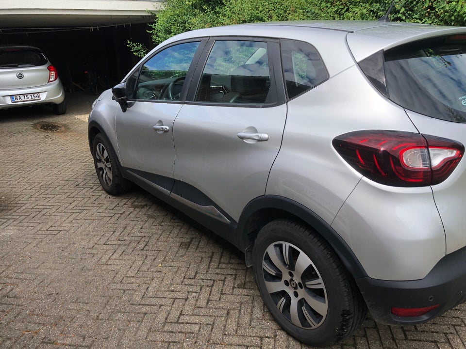 Renault Captur 0,9 TCe 90 Intens 5d