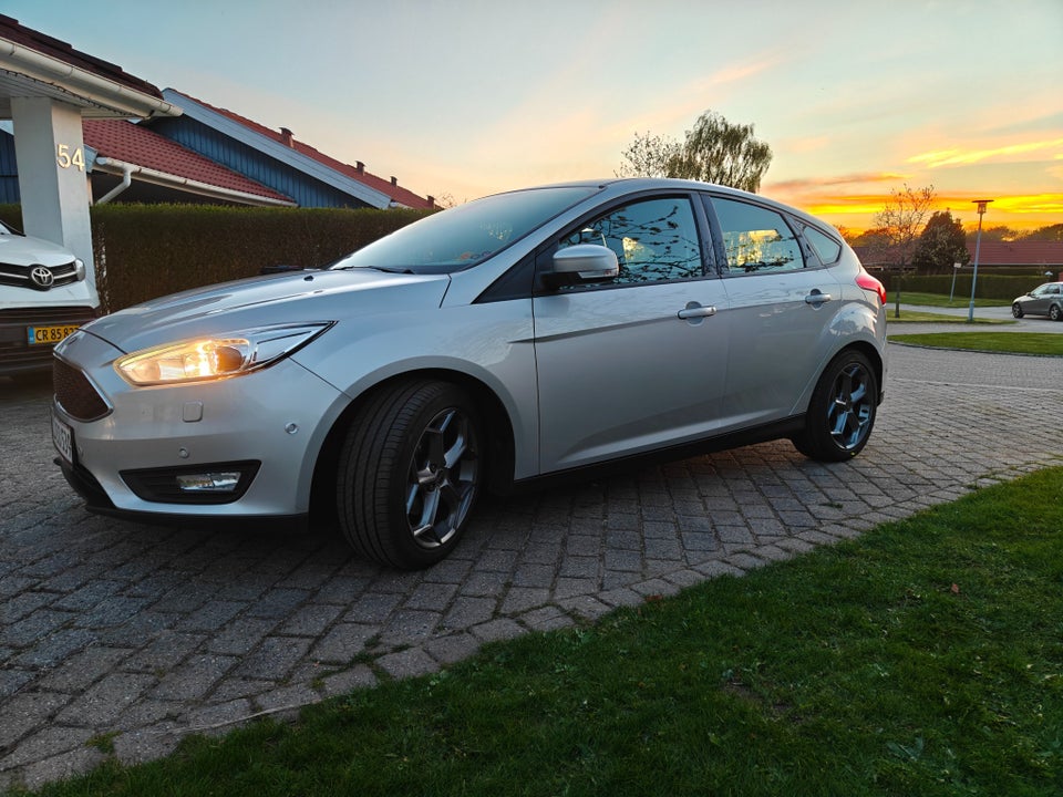 Ford Focus 1,5 TDCi 120 Trend 5d