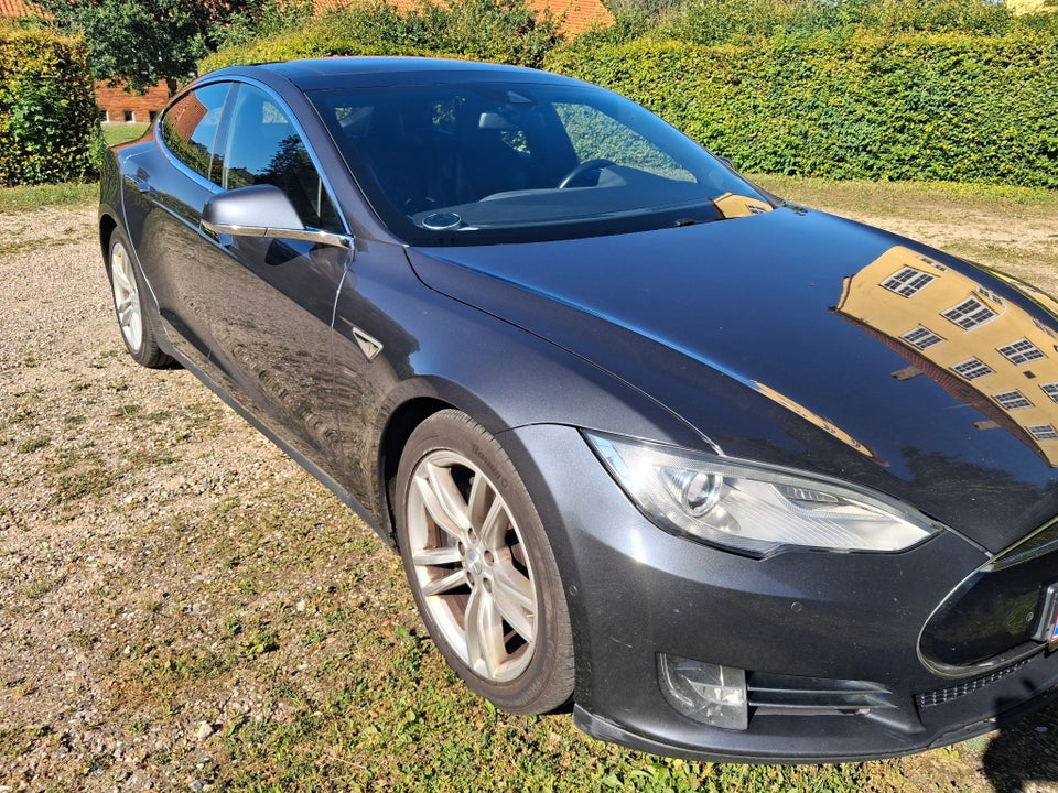 Tesla Model S 70D 5d