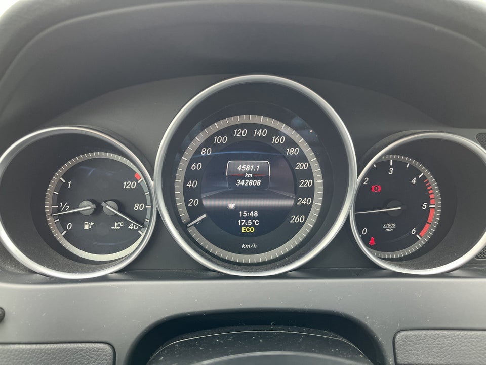 Mercedes C180 2,2 CDi Avantgarde stc. BE 5d
