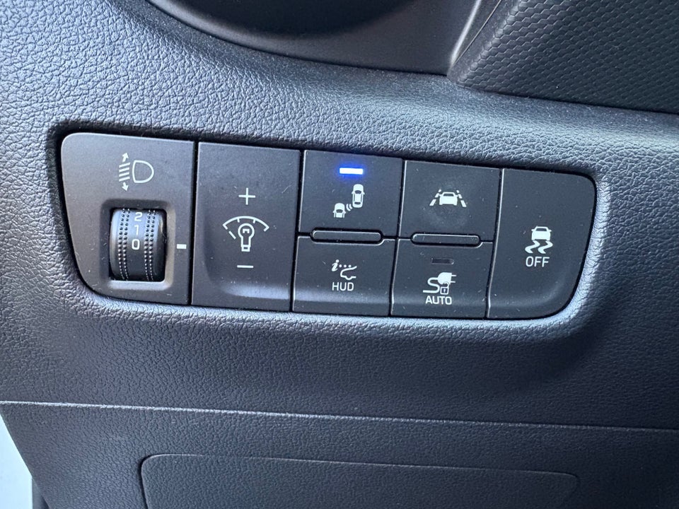 Hyundai Kona 64 EV Ultimate 5d