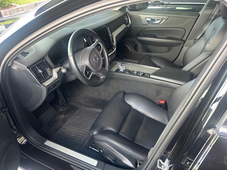 Volvo V60 2,0 B4 197 Inscription aut. 5d