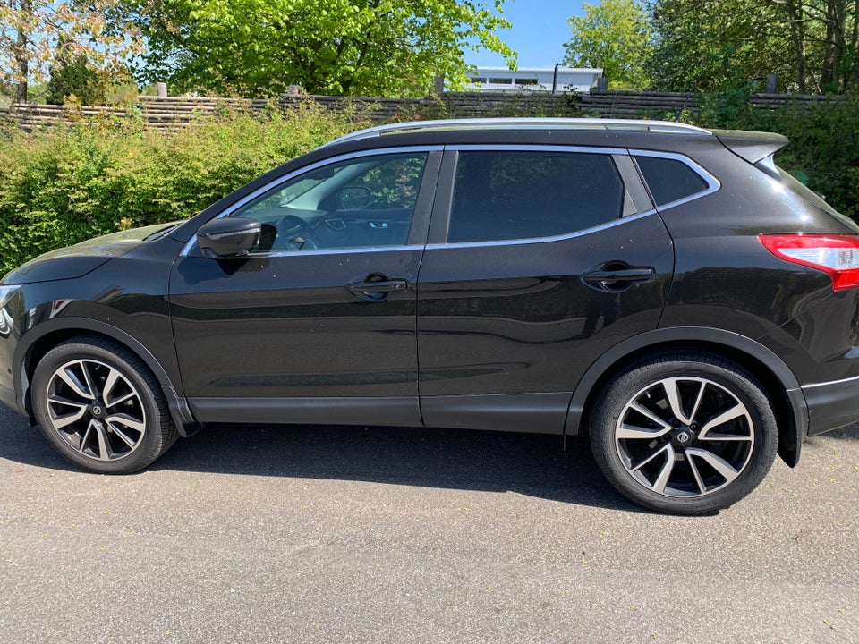 Nissan Qashqai 1,2 Dig-T 115 Tekna 5d