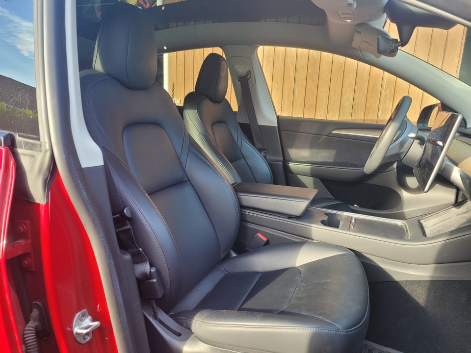 Tesla Model Y RWD 5d