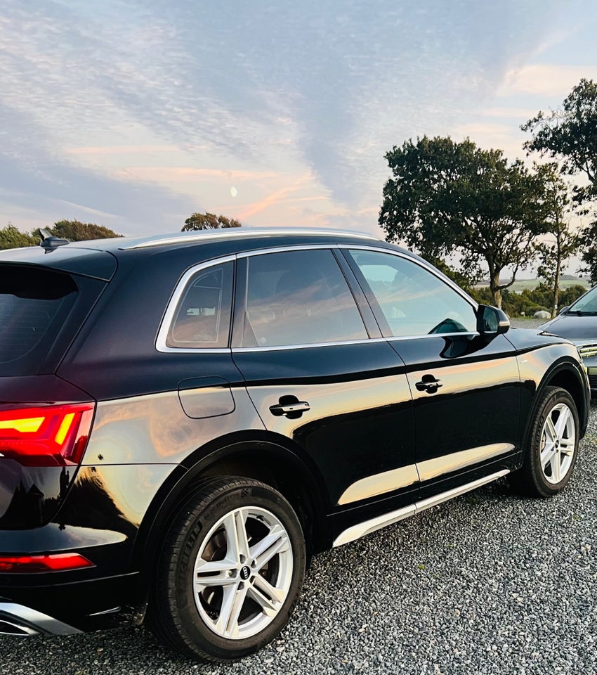 Audi Q5 50 TFSi e S-line quattro S-tr. 5d