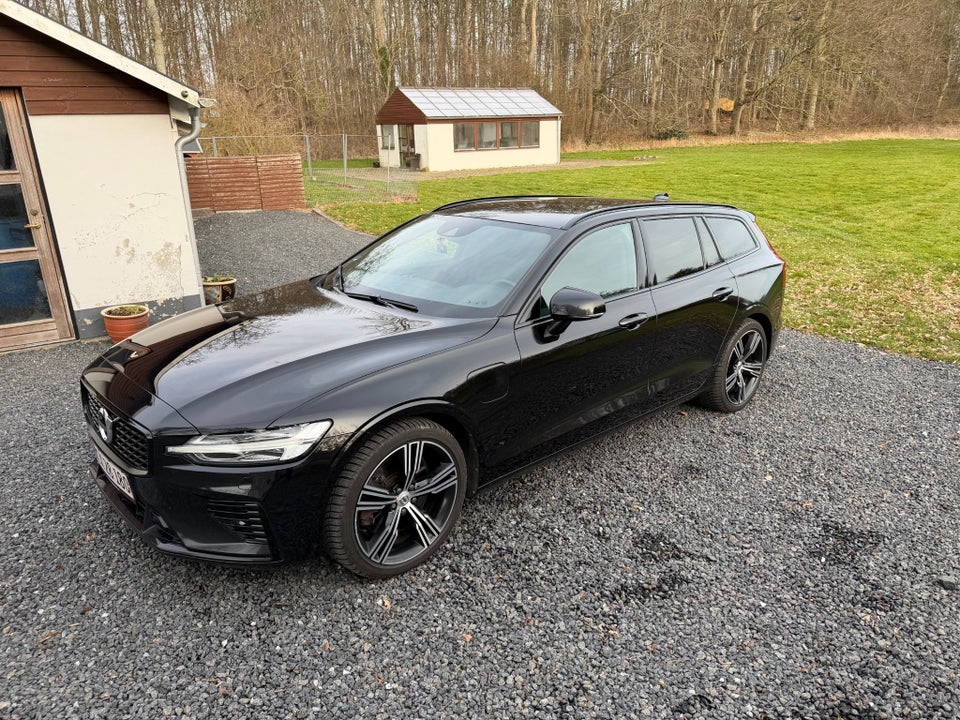 Volvo V60 2,0 T6 ReCharge R-Design aut. AWD 5d