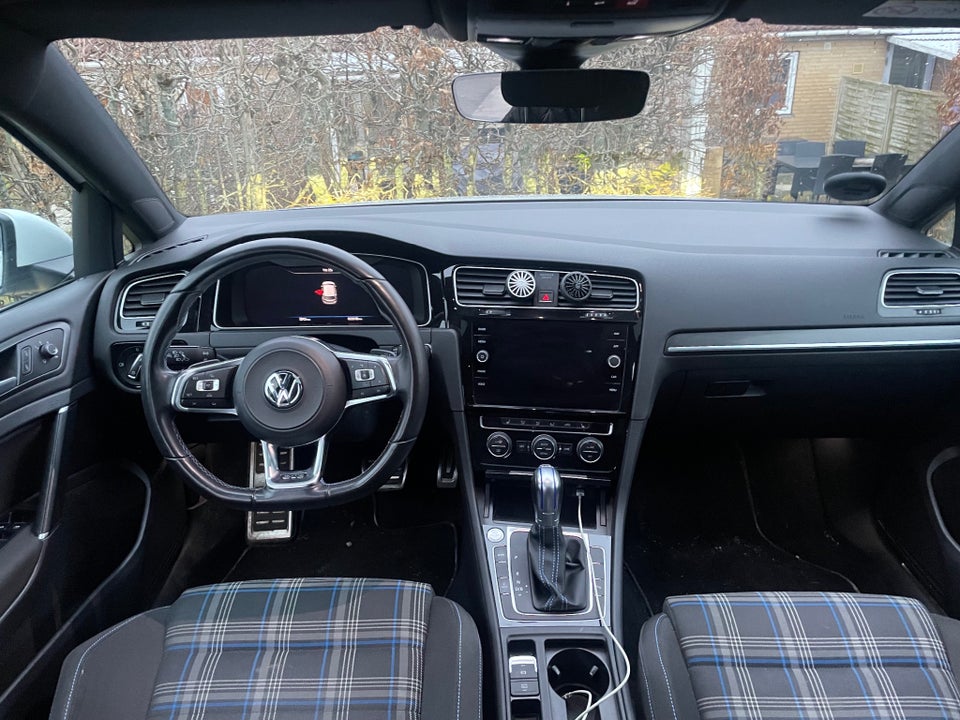 VW Golf VII 1,4 GTE DSG 5d