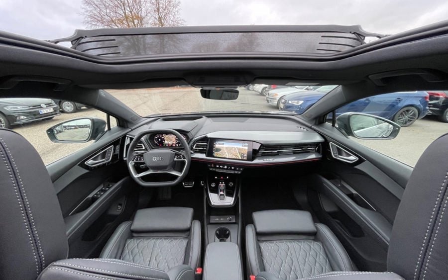 Audi Q4 e-tron 50 S-line quattro 5d