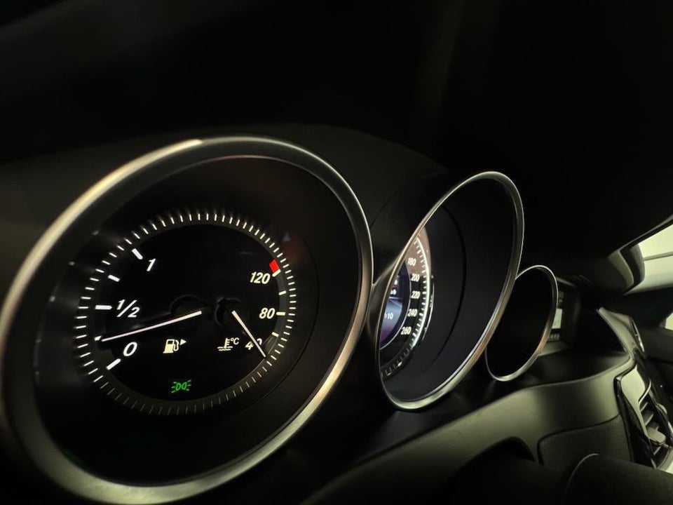 Mercedes C220 2,2 CDi Avantgarde BE 4d