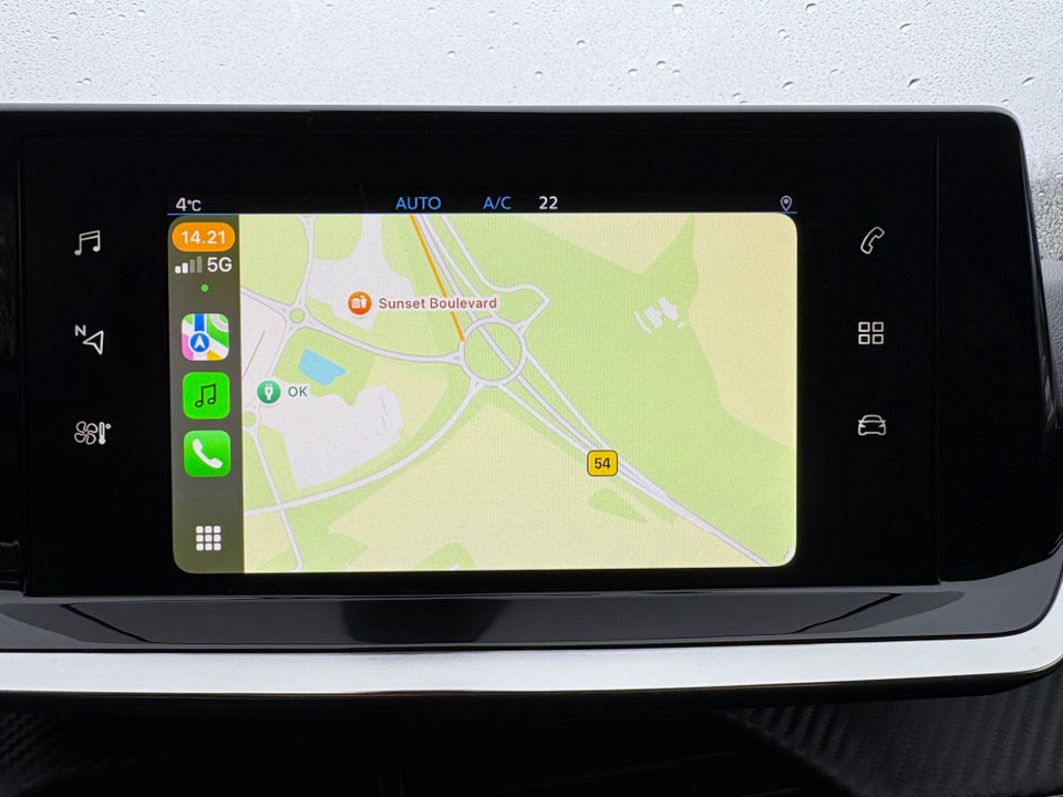 Peugeot 208 1,2 PureTech 100 Evolution EAT8 5d