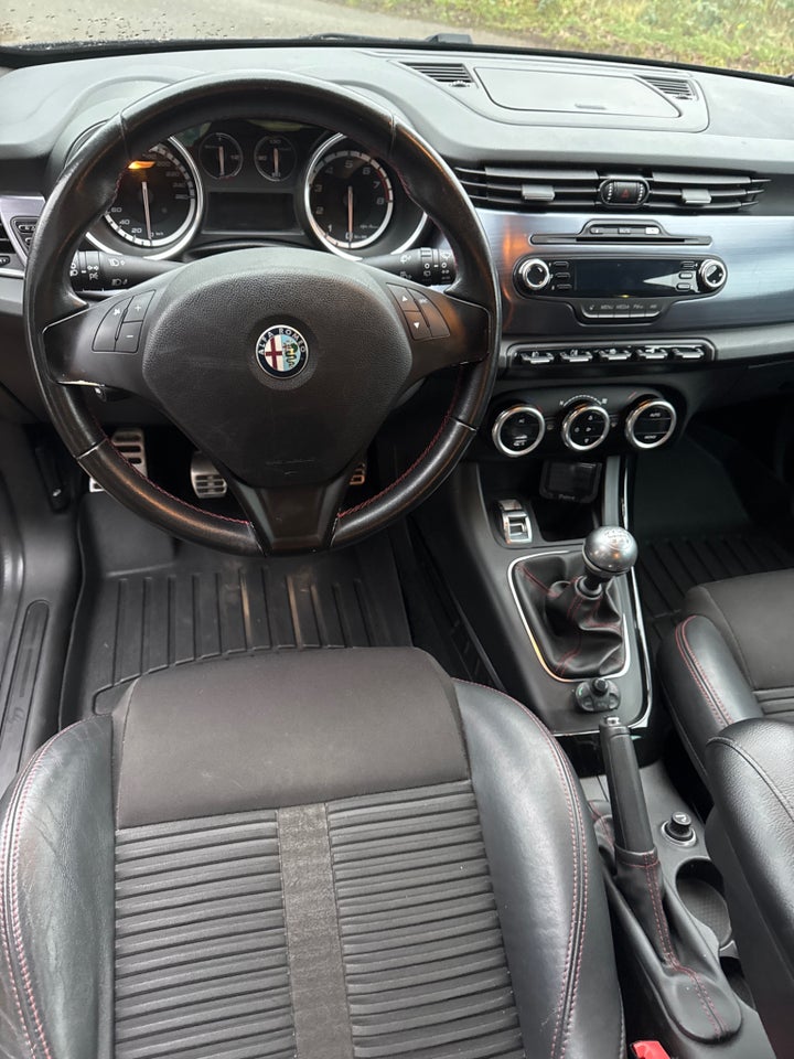 Alfa Romeo Giulietta 1,4 M-Air 170 Sportiva 5d