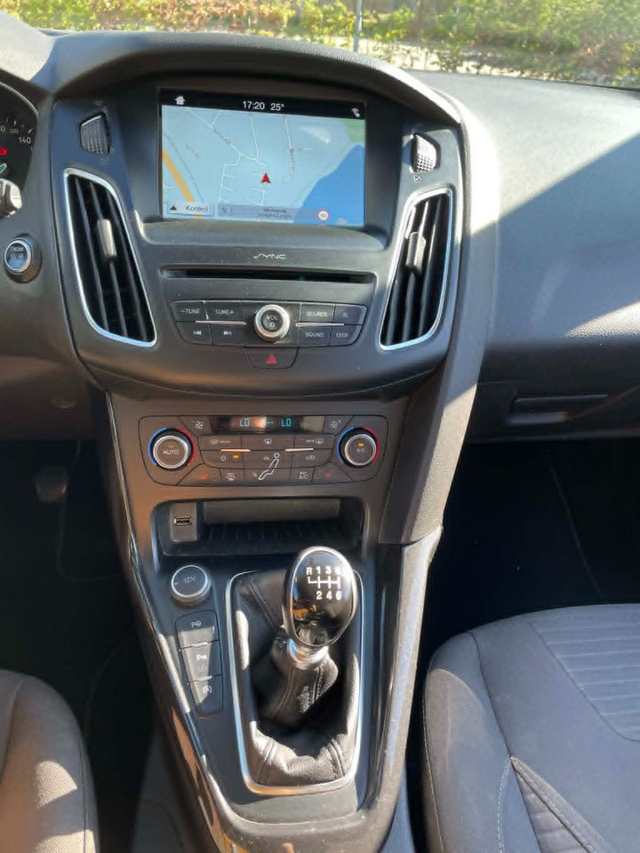 Ford Focus 1,0 SCTi 125 Titanium stc. 5d