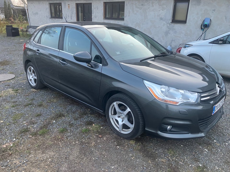 Citroën C4 1,6 HDi 92 Seduction 5d