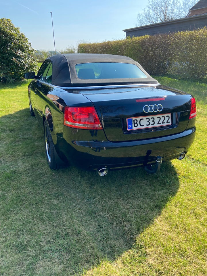 Audi A4 1,8 T 163 Cabriolet quattro 2d