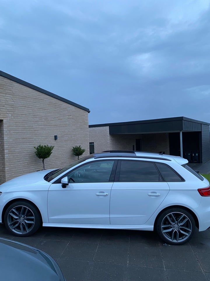 Audi A3 1,4 e-tron S-line Sportback S-tr. 5d