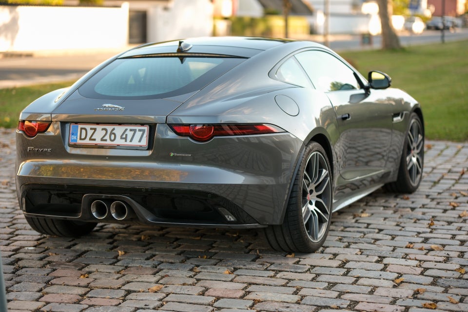 Jaguar F-Type 3,0 P380 R-Dynamic Coupé aut. 2d