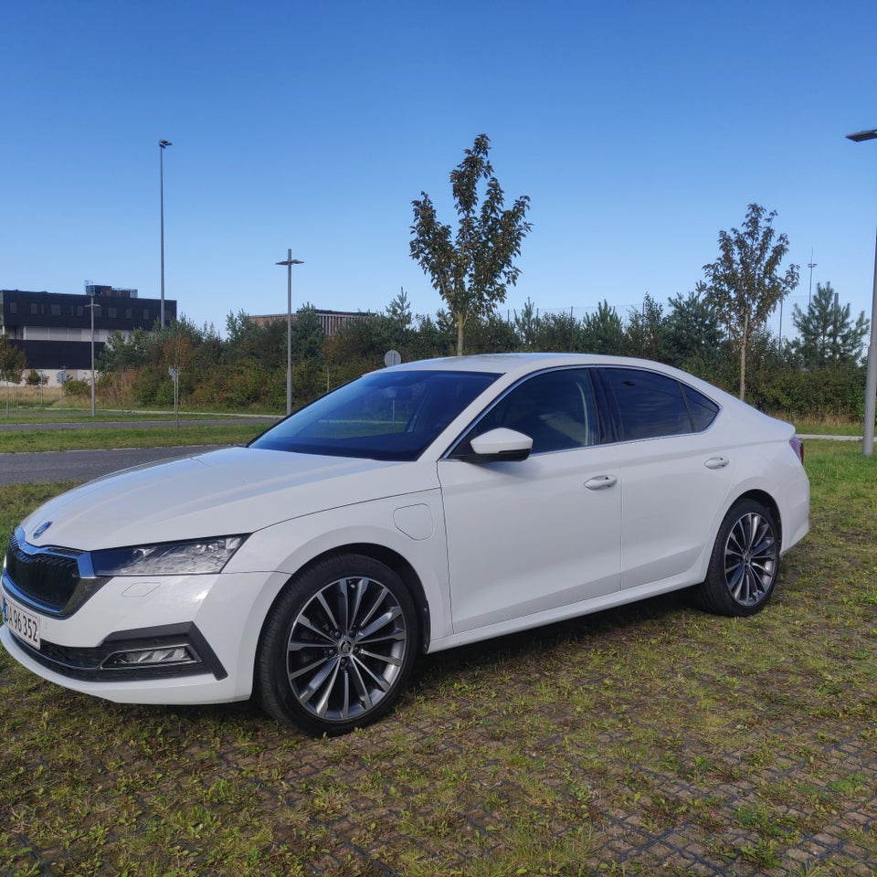 Skoda Octavia 1,4 TSi iV Plus DSG 5d