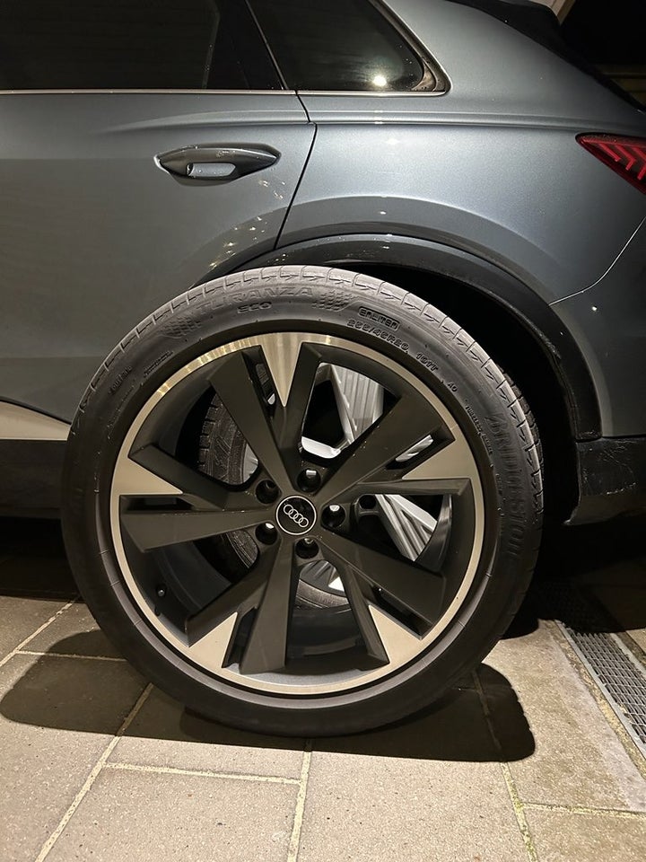 Audi Q4 e-tron 50 S-line quattro 5d