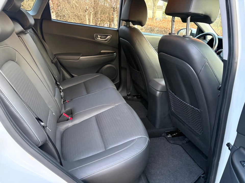 Hyundai Kona 64 EV Ultimate 5d