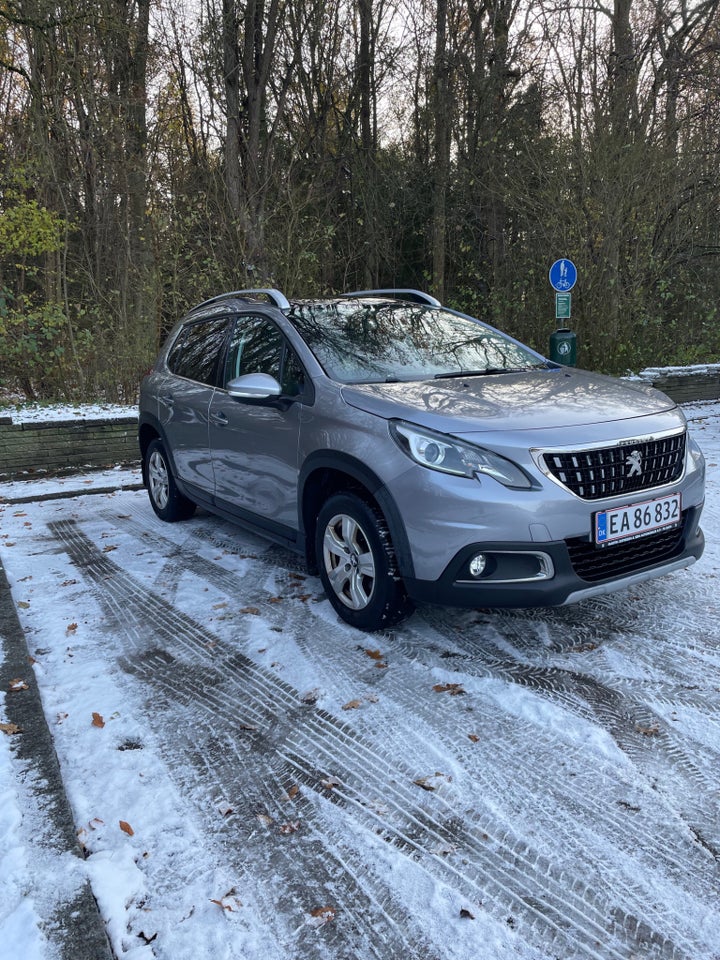 Peugeot 2008 1,2 e-THP 110 Allure Sky 5d