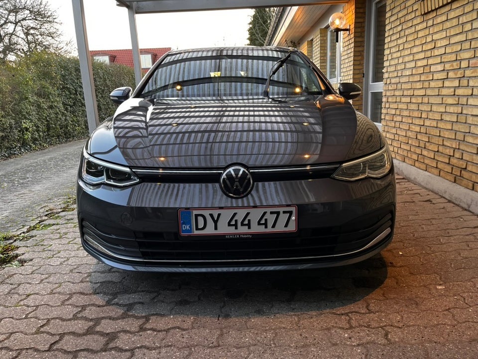 VW Golf VIII 1,4 eHybrid DSG 5d