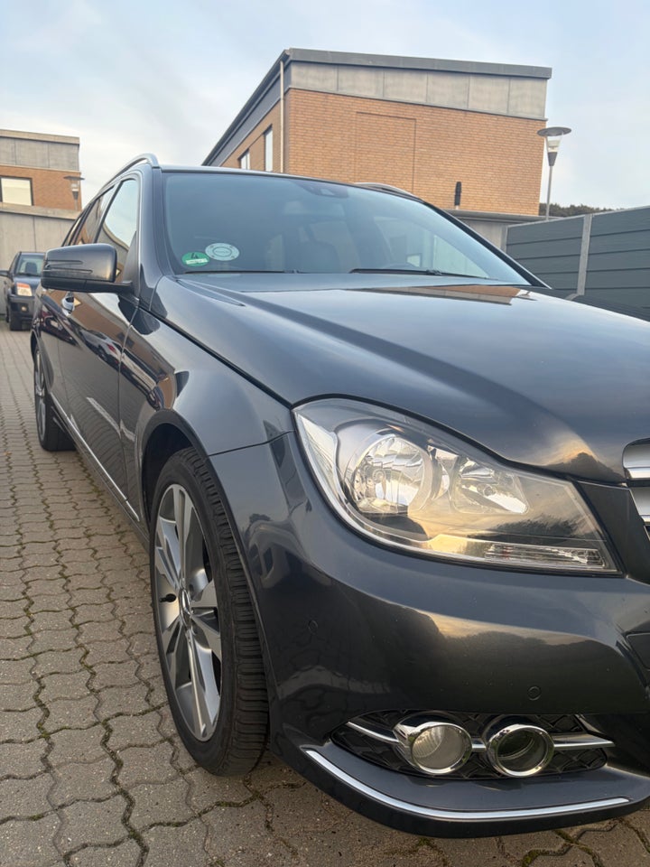 Mercedes C220 2,2 CDi Avantgarde stc. aut. BE 5d