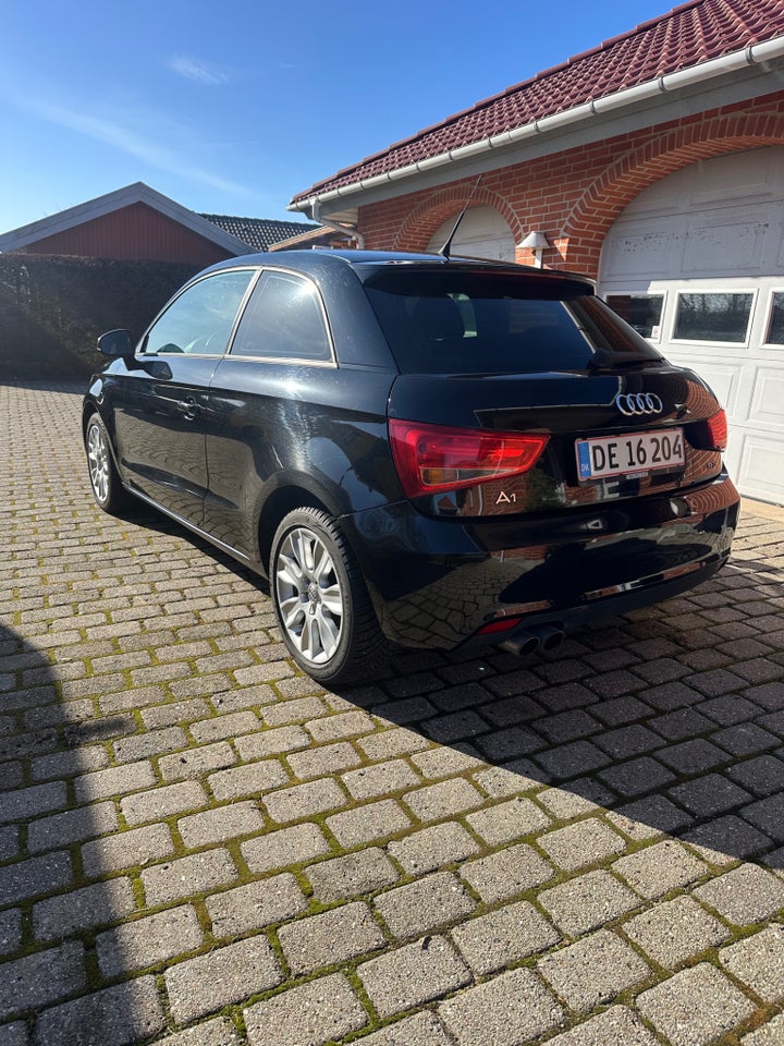 Audi A1 1,4 TFSi 122 Ambition 3d