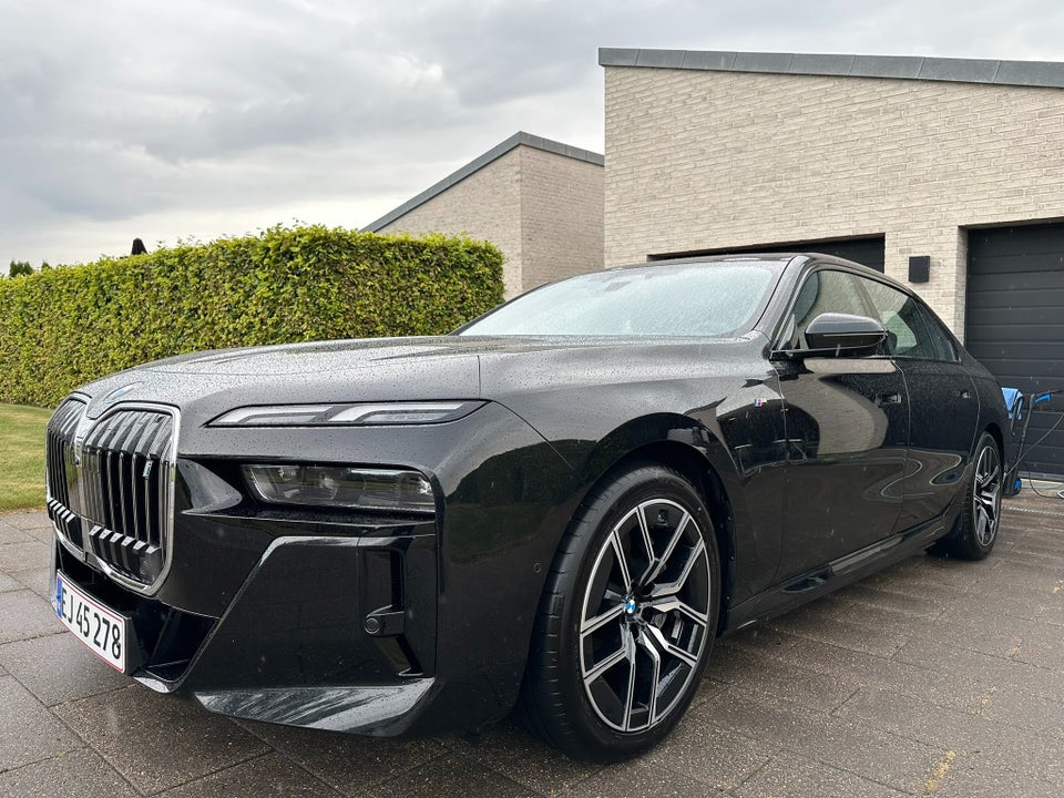 BMW i7 eDrive50 M-Sport 4d
