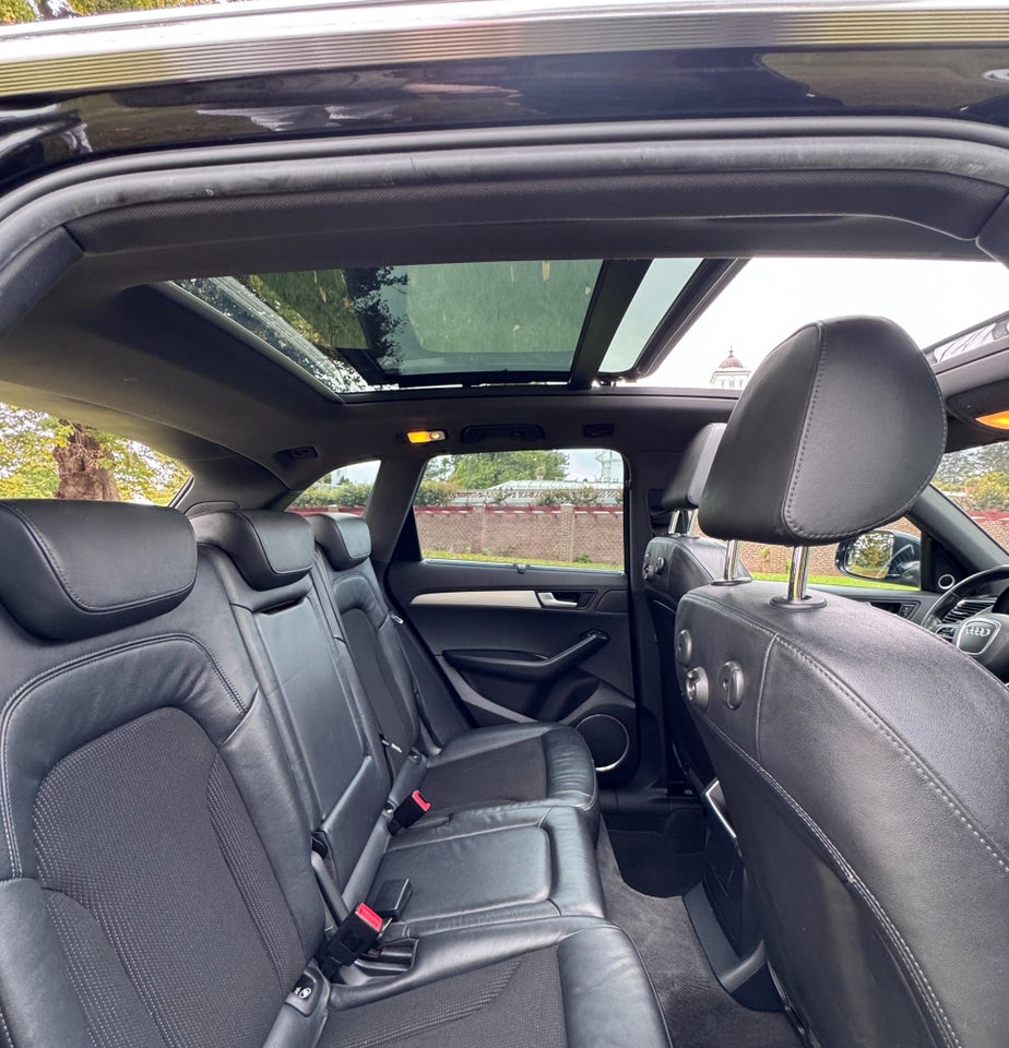 Audi Q5 2,0 TFSi 211 S-line quattro S-tr. 5d
