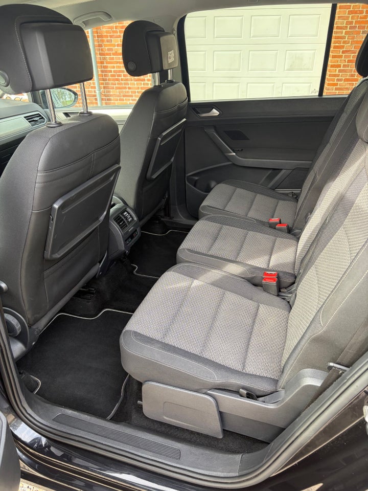 VW Touran 1,6 TDi 115 Comfortline DSG 7prs 5d