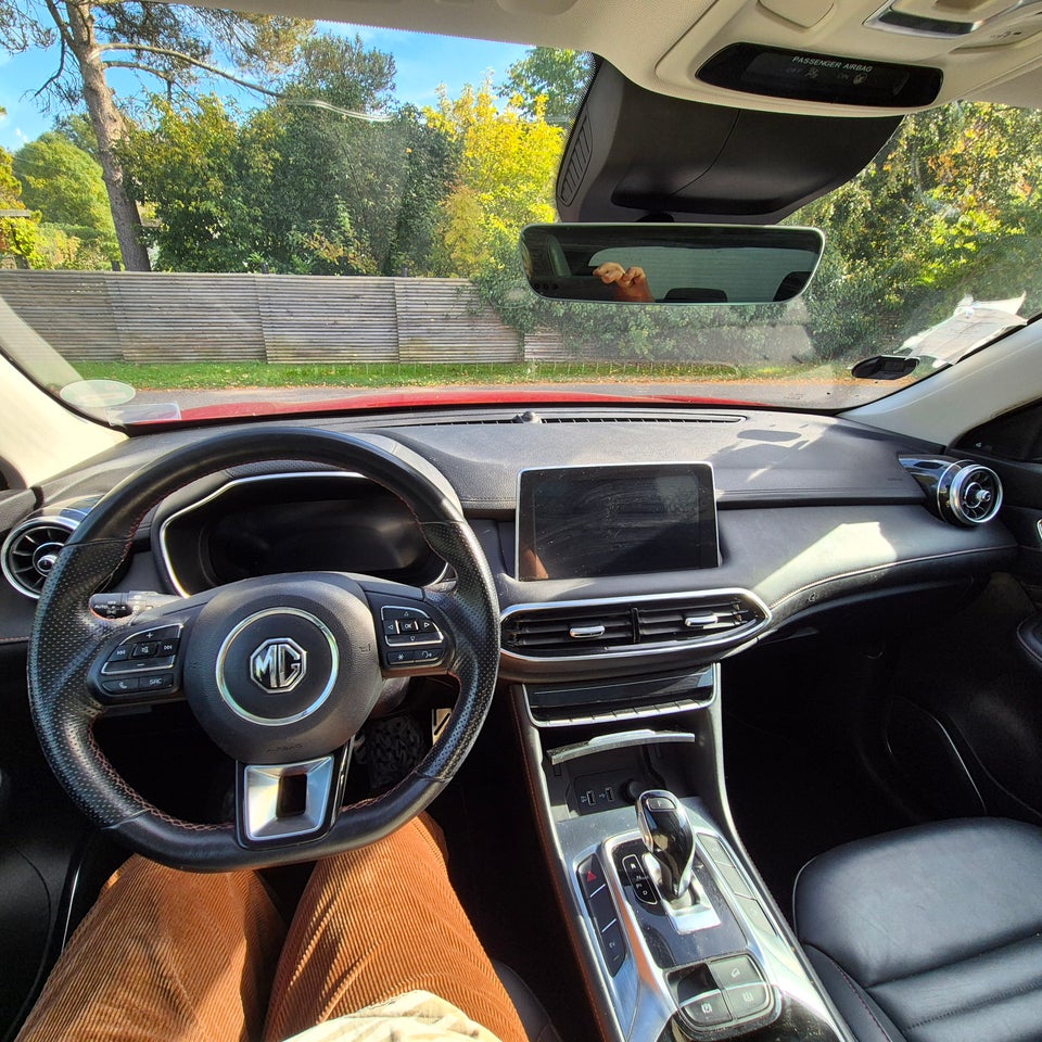 MG EHS 1,5 PHEV Luxury 5d