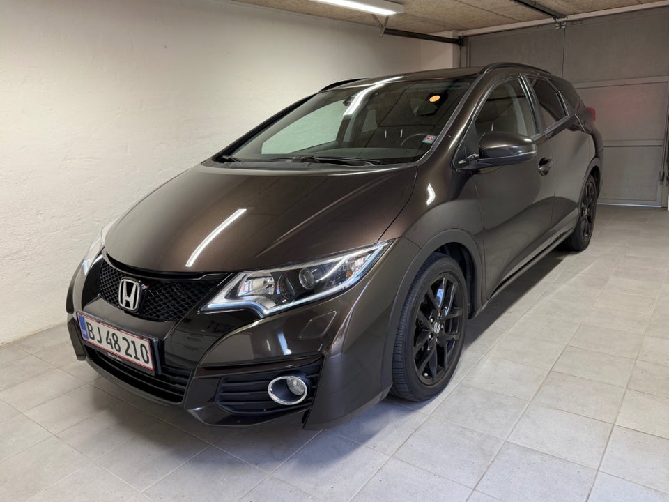 Honda Civic 1,8 i-VTEC Elegance Tourer 5d