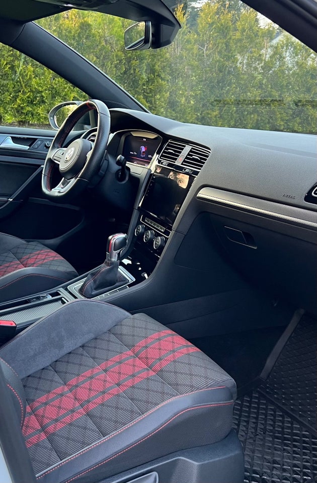 VW Golf VII 2,0 GTi TCR DSG 5d