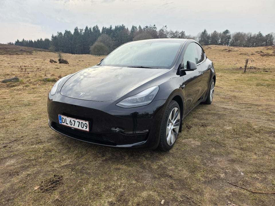 Tesla Model Y Long Range AWD 5d