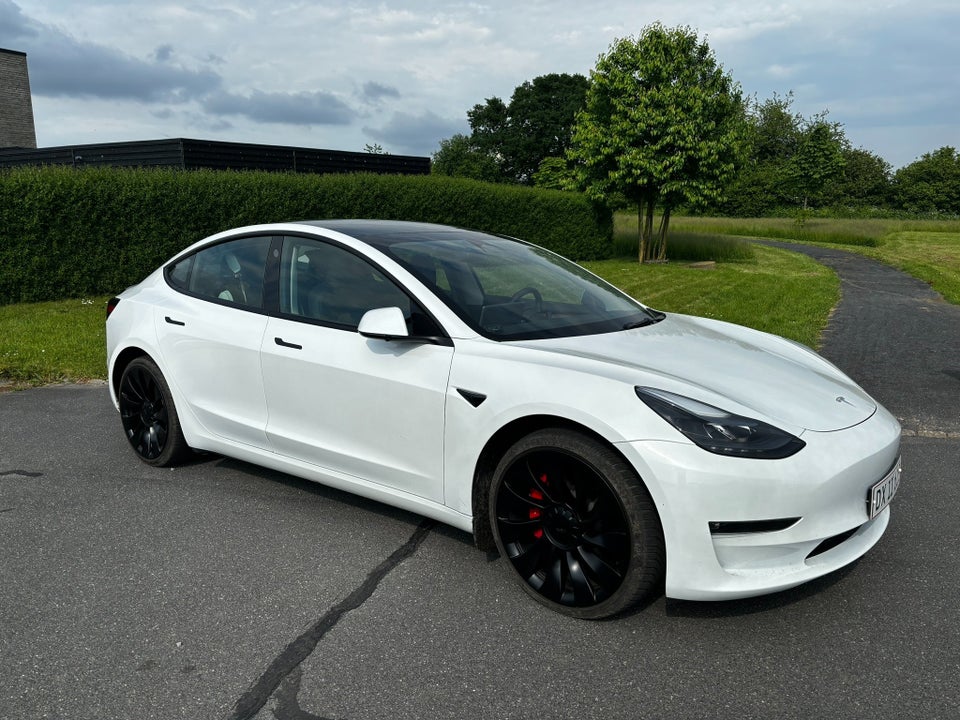 Tesla Model 3 Performance AWD 4d