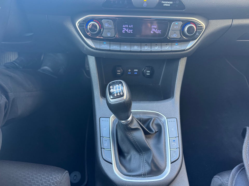 Hyundai i30 1,6 CRDi 115 Trend stc. 5d