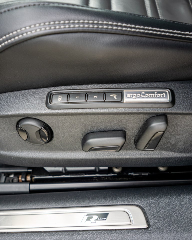 VW Passat 2,0 TSi 280 R-line Variant DSG 4Motion 5d