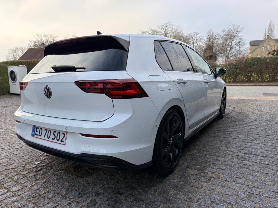 VW Golf VIII 1,4 GTE DSG 5d