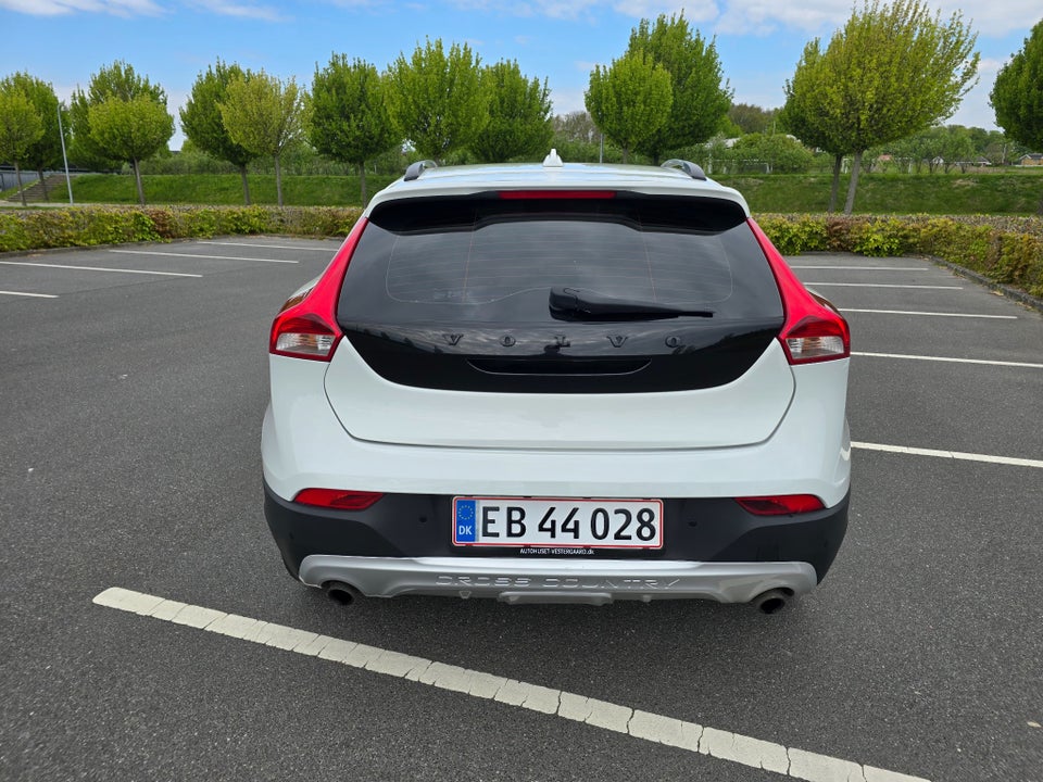 Volvo V40 CC 2,0 D3 150 aut. 5d
