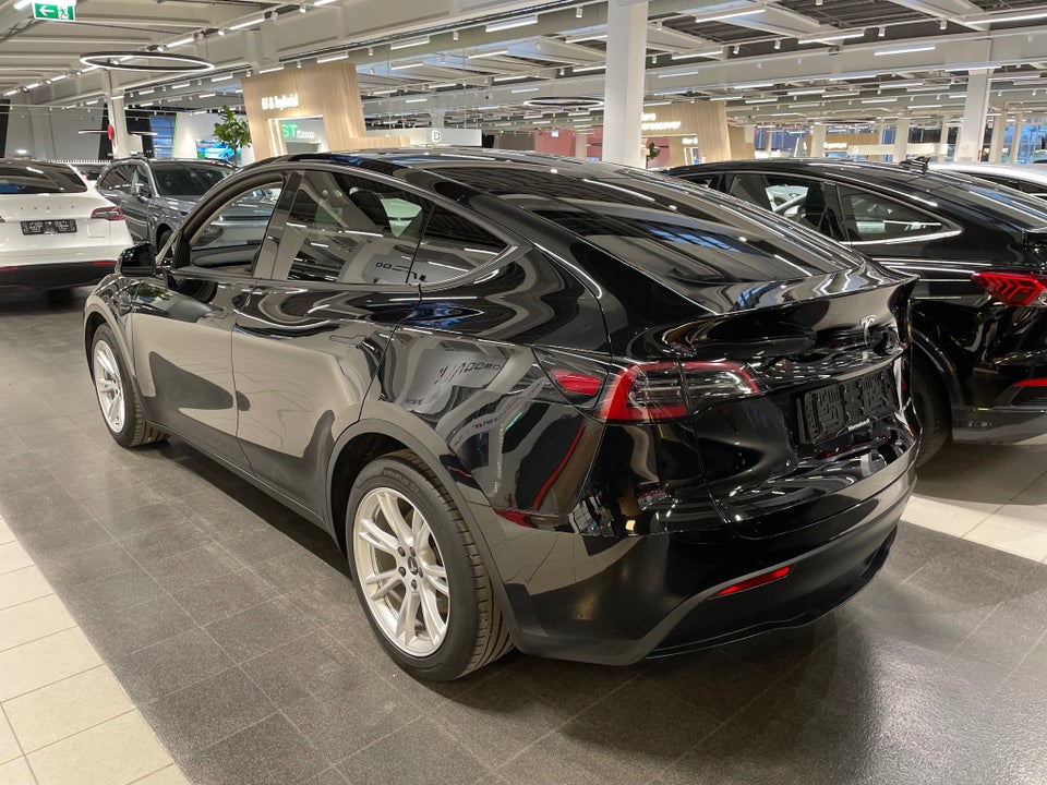 Tesla Model Y Long Range AWD 5d