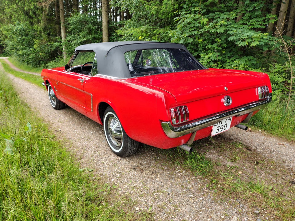 Ford Mustang 4,7 V8 Cabriolet 2d