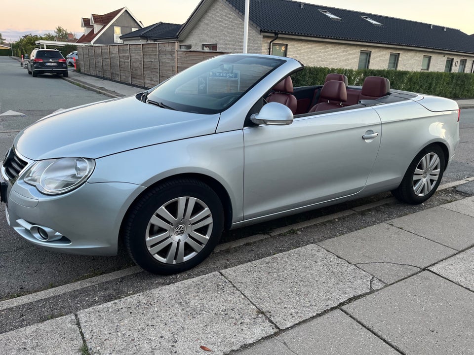 VW Eos 2,0 FSi 2d