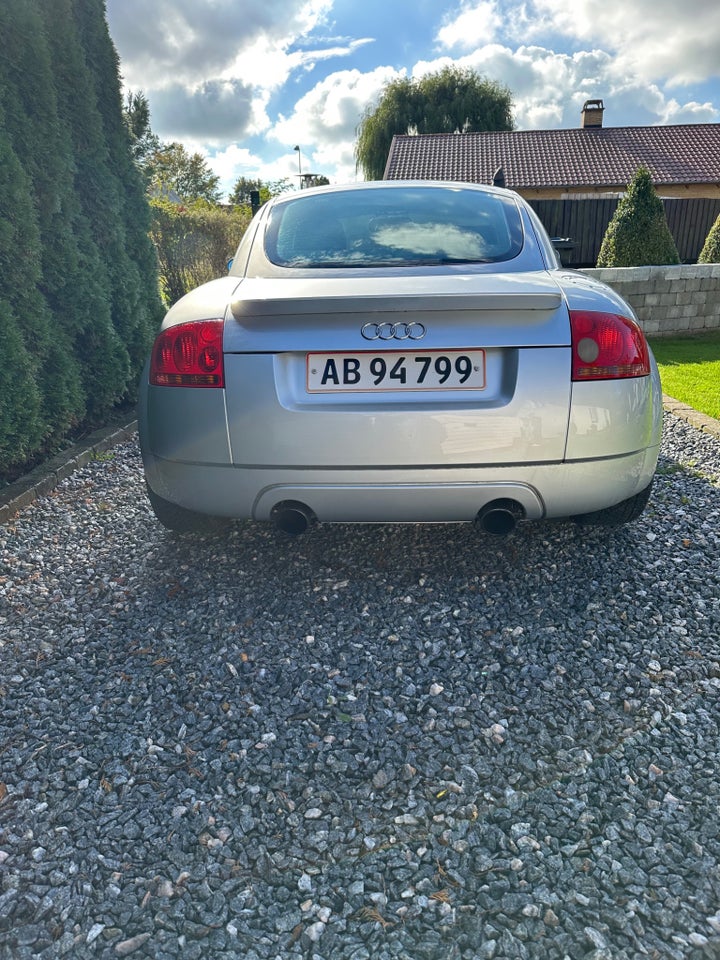 Audi TT 1,8 T 225 Coupé quattro 2d