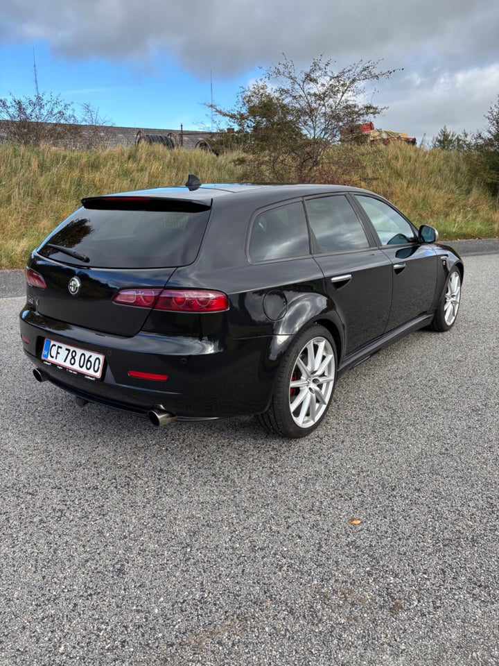Alfa Romeo 159 1,75 TBi Distinctive Sportwagon 5d