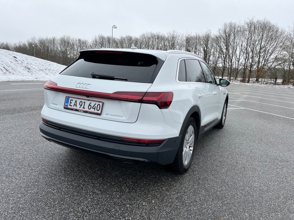 Audi e-tron 50 quattro 5d