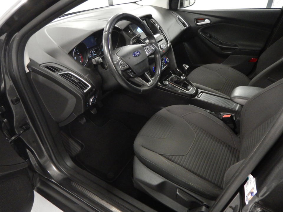 Ford Focus 1,5 SCTi 150 Titanium stc. 5d