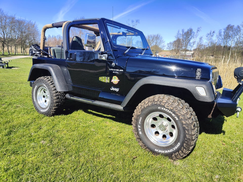 Jeep Wrangler 4,0 4x4 3d